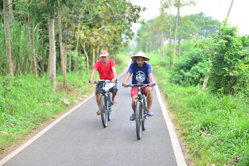 Отель Malang Hill Syariah Redpartner Экстерьер фото